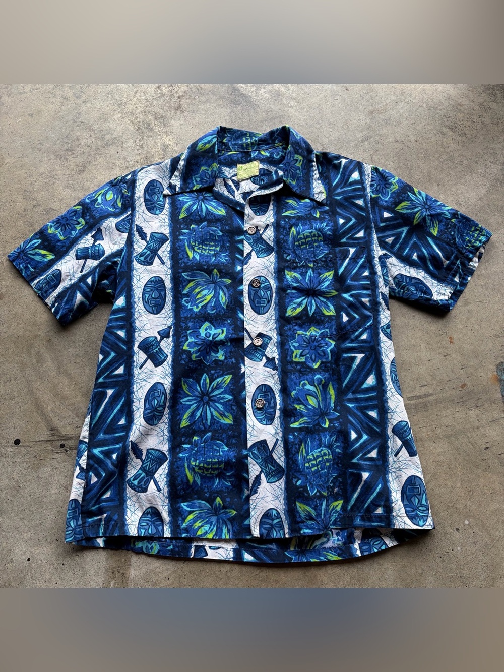 Vintage Ui Maikai Hawaiian Aloha Shirt Mens Blue Floral Mask Drums Tiki